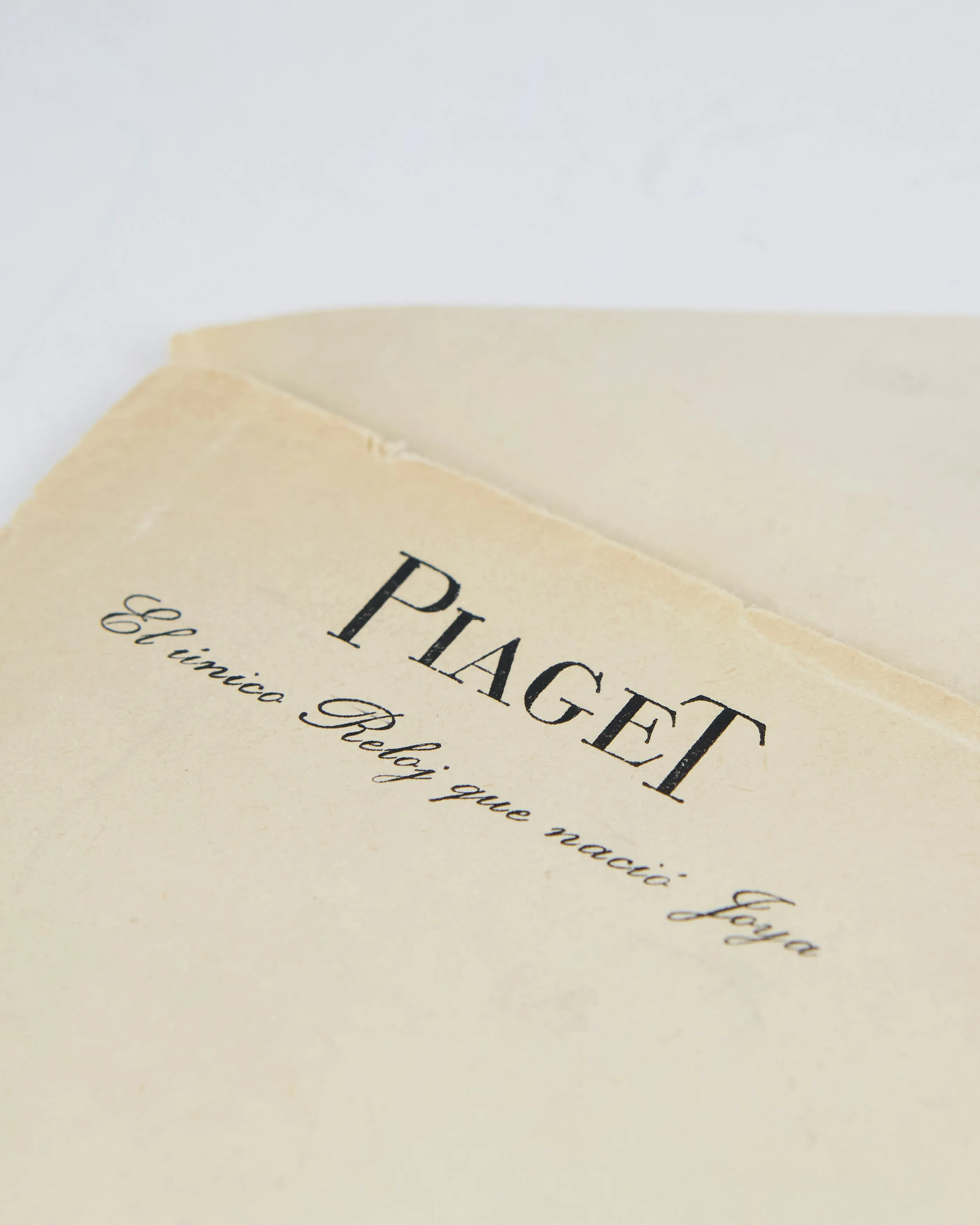 PIAGET LARGE LAPIS LAZULI IN YELLOW GOLD WITH BOX & PAPERS